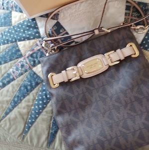 Michael Kors Shoulder Bag/Handbag